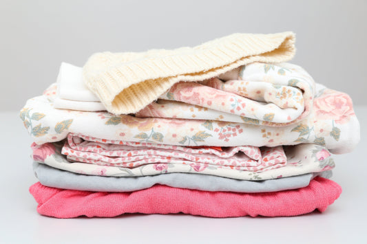 Bügeln von Babykleidung: Wirklich notwendig oder reine Zeitverschwendung?
