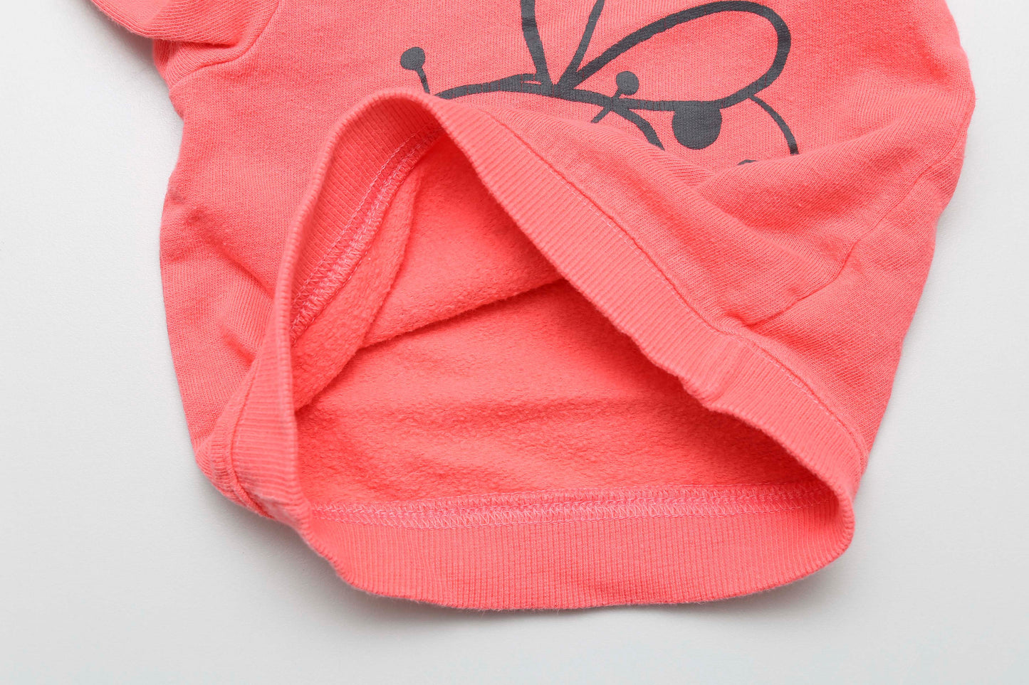 Fröhlicher Pullover mit Bienenmotiv (68) - KlugeMutti