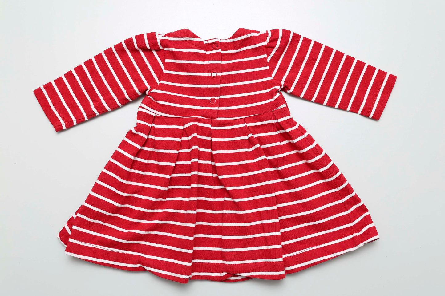 Wunderschönes rotes Kleid mit weißen Streifen (68)