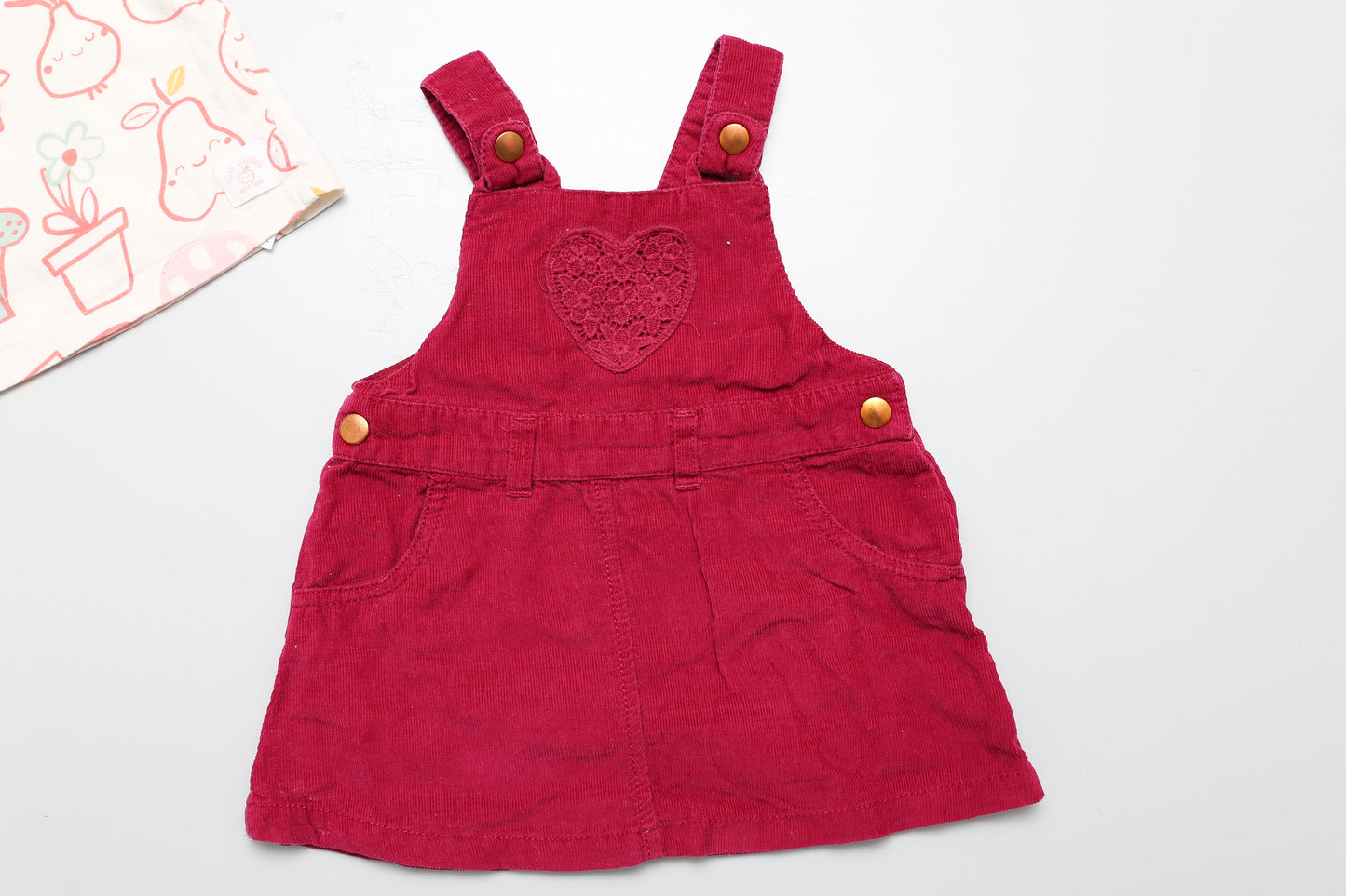Buntes Baumwoll-Set - langärmelige Poloshirt und Latzkleid (62-68)