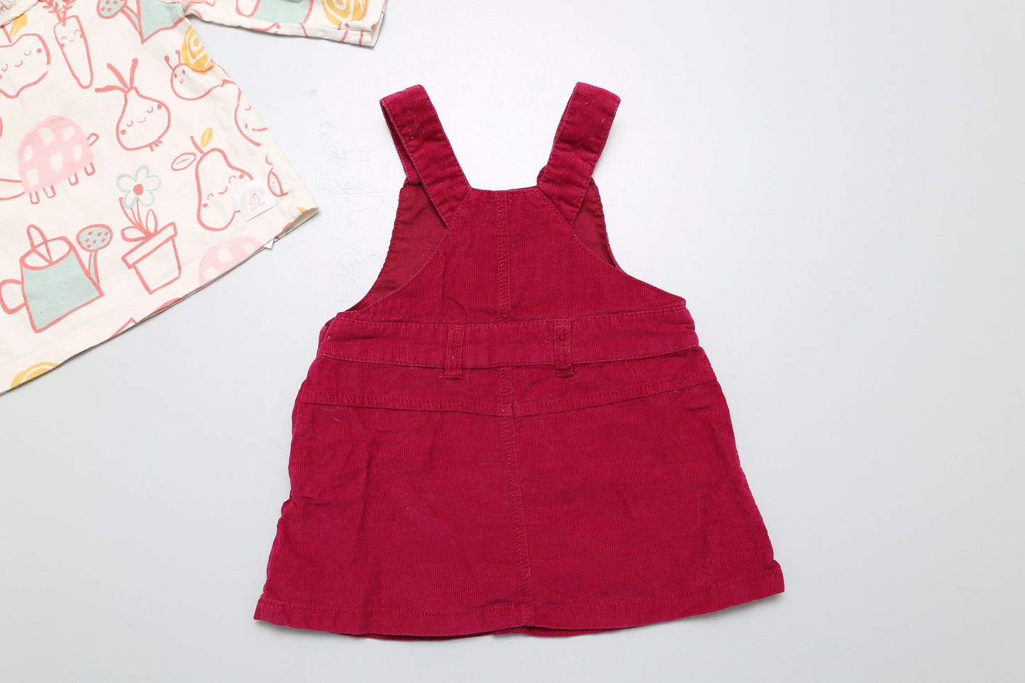 Buntes Baumwoll-Set - langärmelige Poloshirt und Latzkleid (62-68)