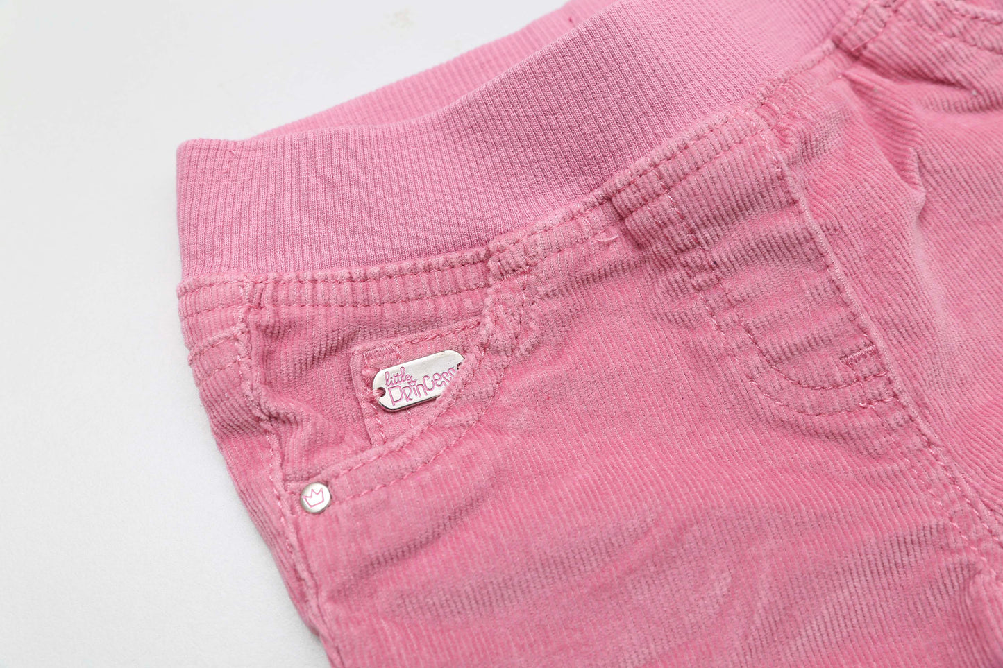 Rosa Cordhose (68)