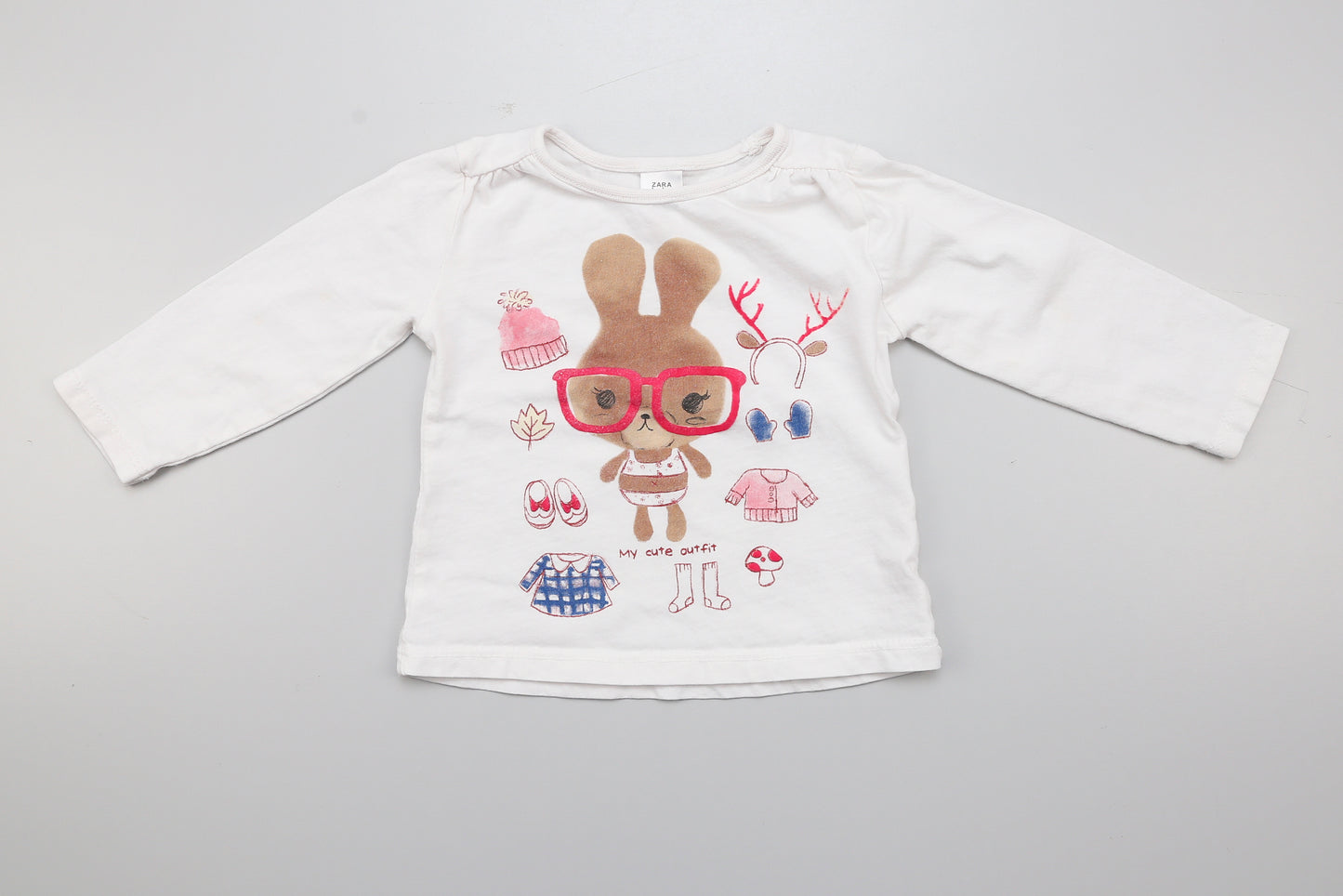 Weißes Langarmshirt mit Hasen (74) - KlugeMutti