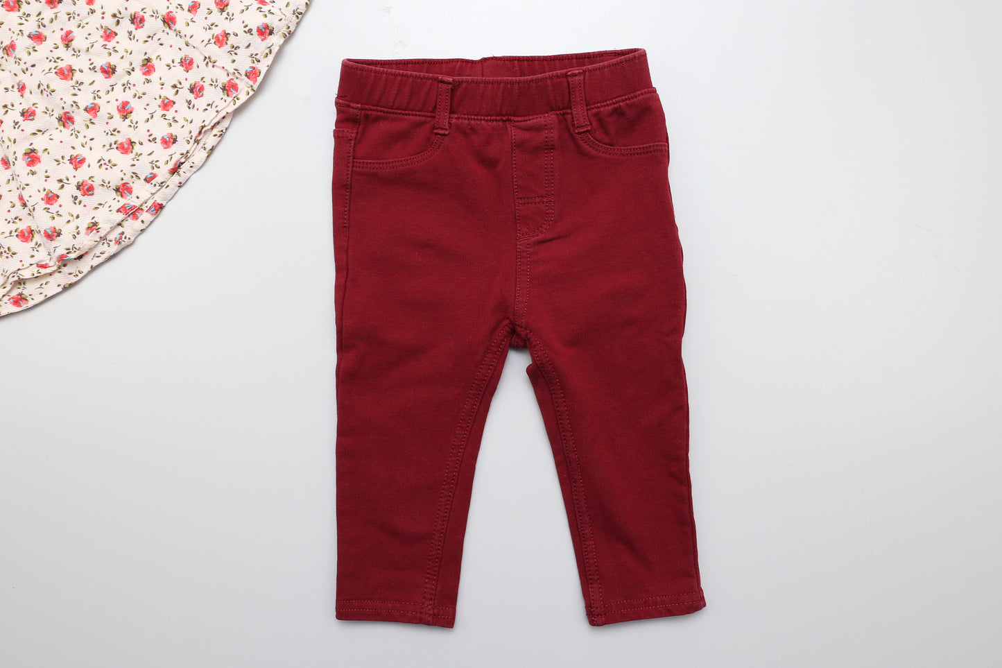 Mädchen Set in Bordeaux mit Blumenbluse (74) - KlugeMutti