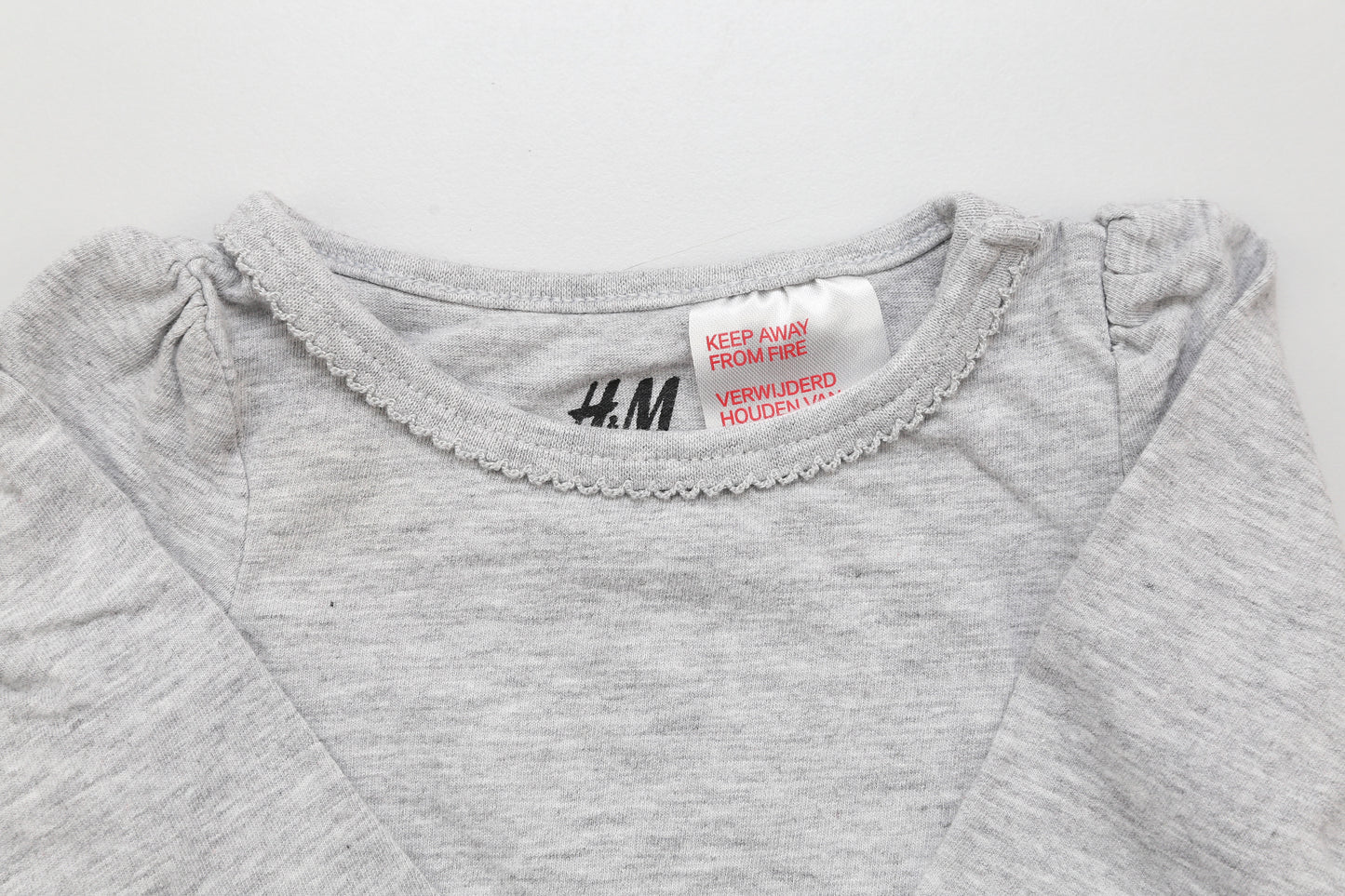 Mädchen Langarmshirt in Grau aus Bio-Baumwolle (62) - KlugeMutti