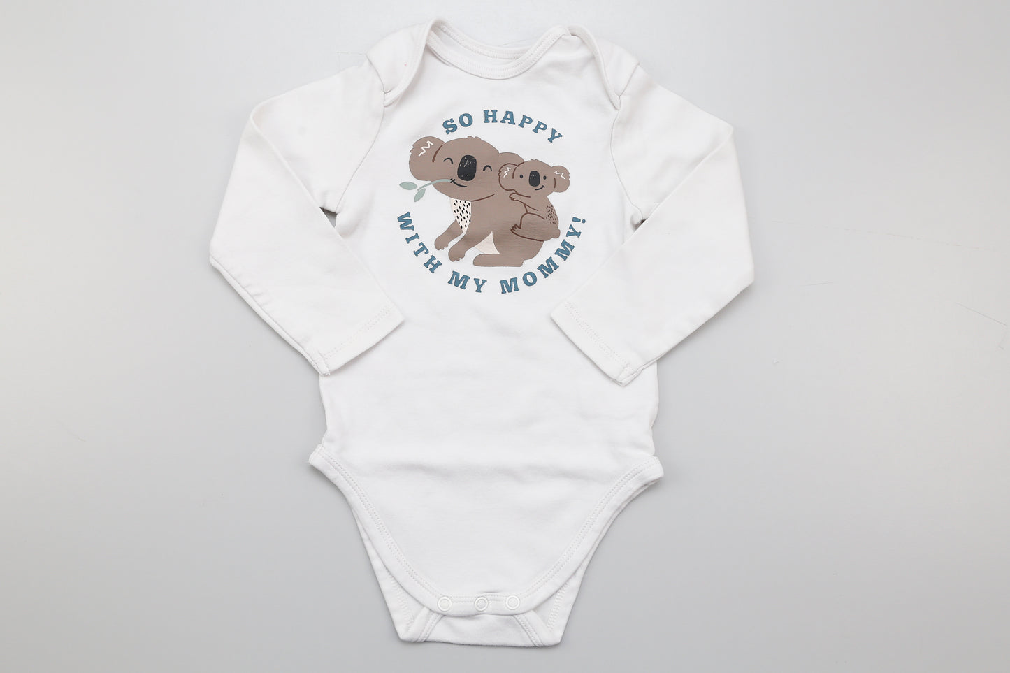 Langarmbody in Weiß mit Koala-Muster (80)