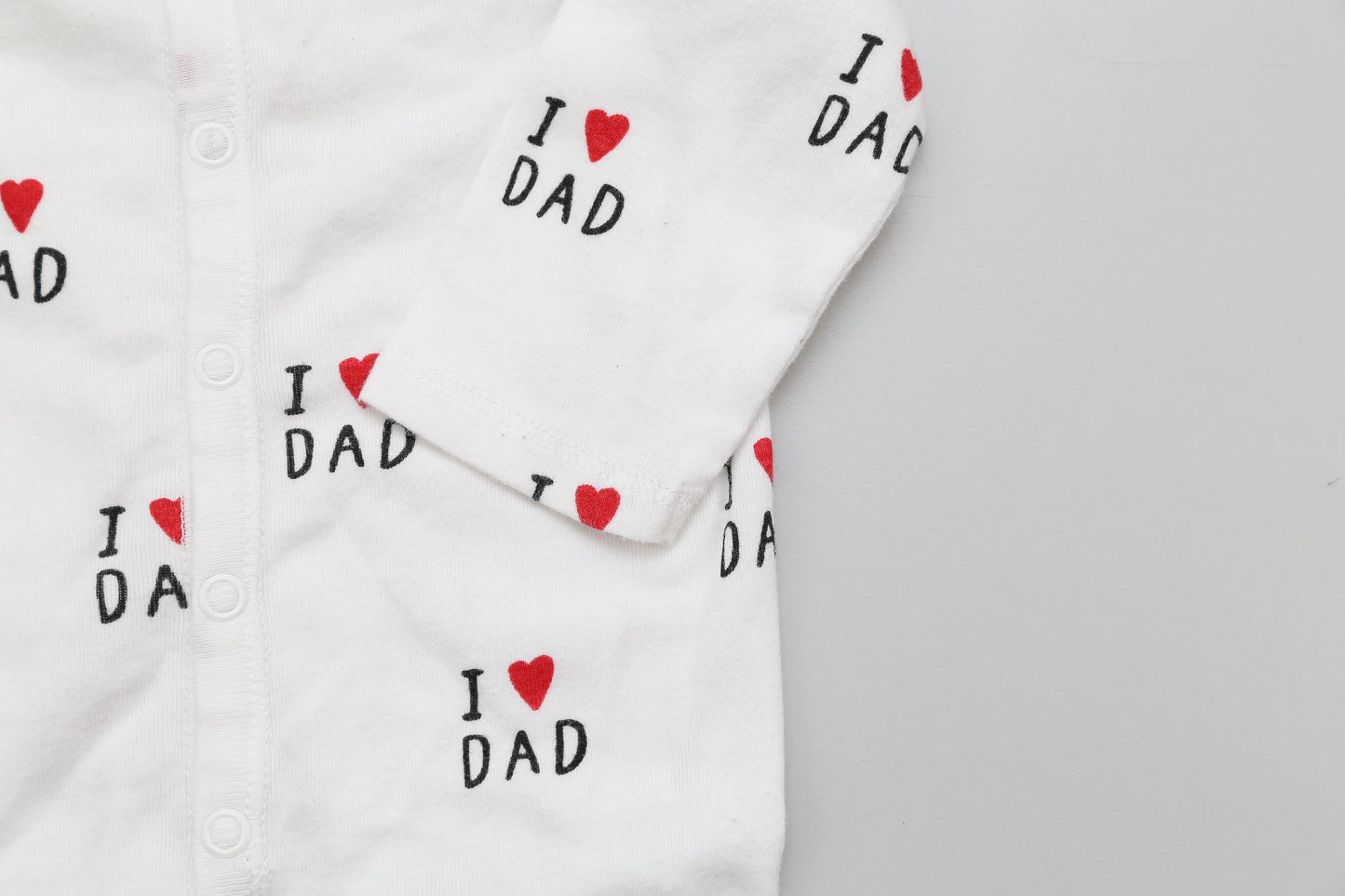 Weiße Bio-Baumwollstrampler mit "I love dad"-Aufdruck (68) - KlugeMutti