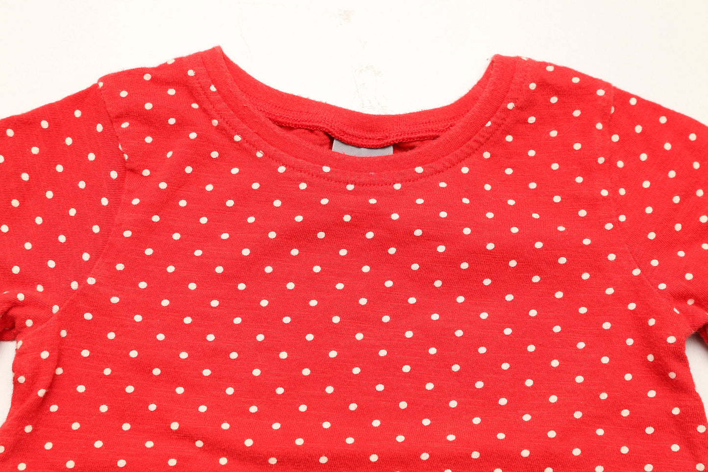 Rotes, gepunktetes Langarmshirt (80) - KlugeMutti