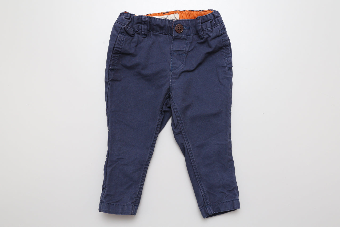 Dunkelblaue Hose mit verstellbarem Bund (80)