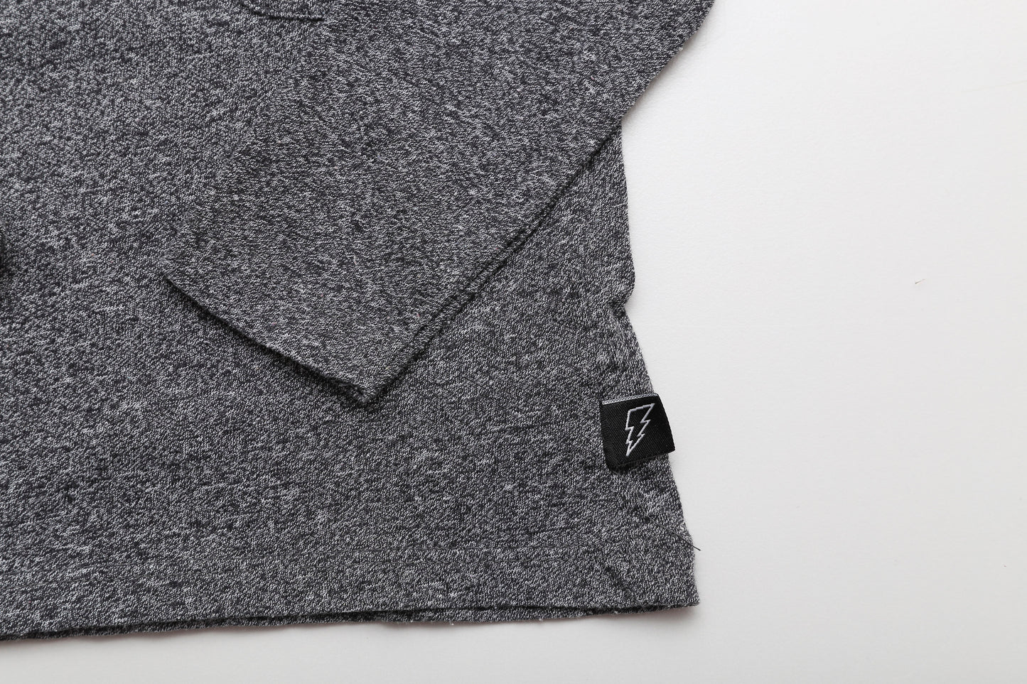 Dunkelgraues Langarmshirt (80) - KlugeMutti
