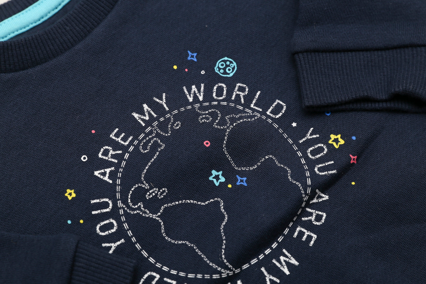 Sweatshirt mit Globus-Motiv (56) - KlugeMutti