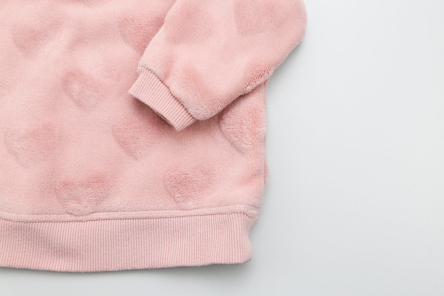 Kuscheliger, rosafarbener Pullover (68) - KlugeMutti