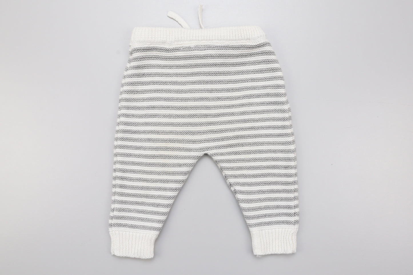 Weiß-graue Strickhose (62) - KlugeMutti