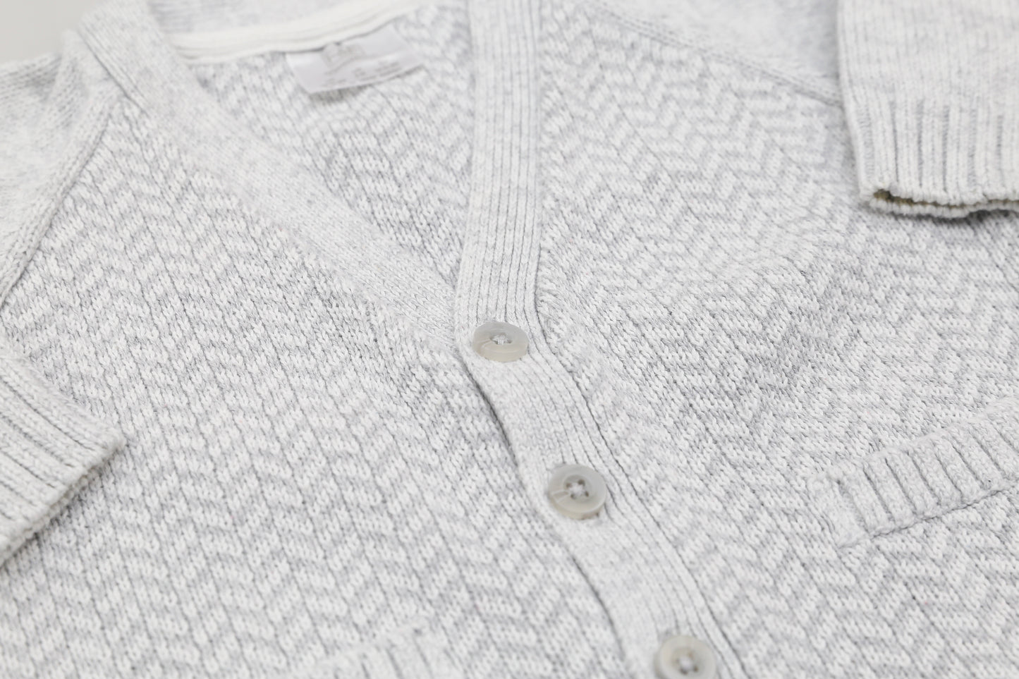 Graue Strickjacke (62) - KlugeMutti