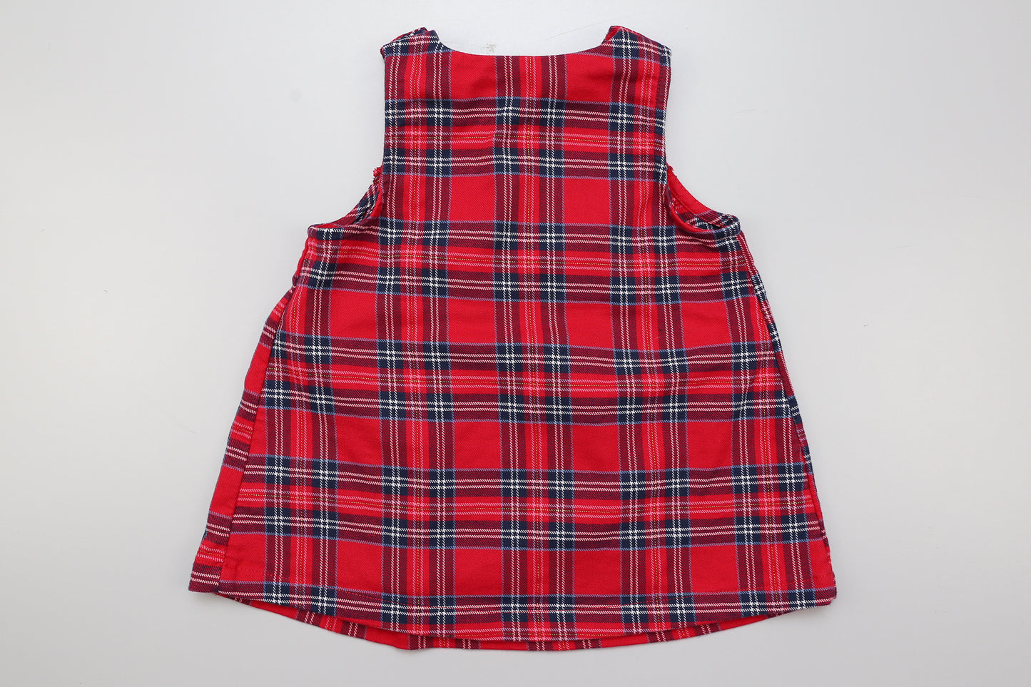Rotes ärmelloses Kleid mit Karomuster (74) - KlugeMutti