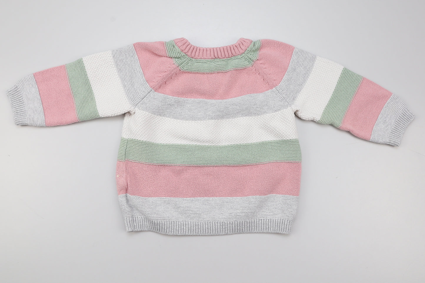 Pastellfarbener Strickpullover mit 3 Knöpfen (74) - KlugeMutti