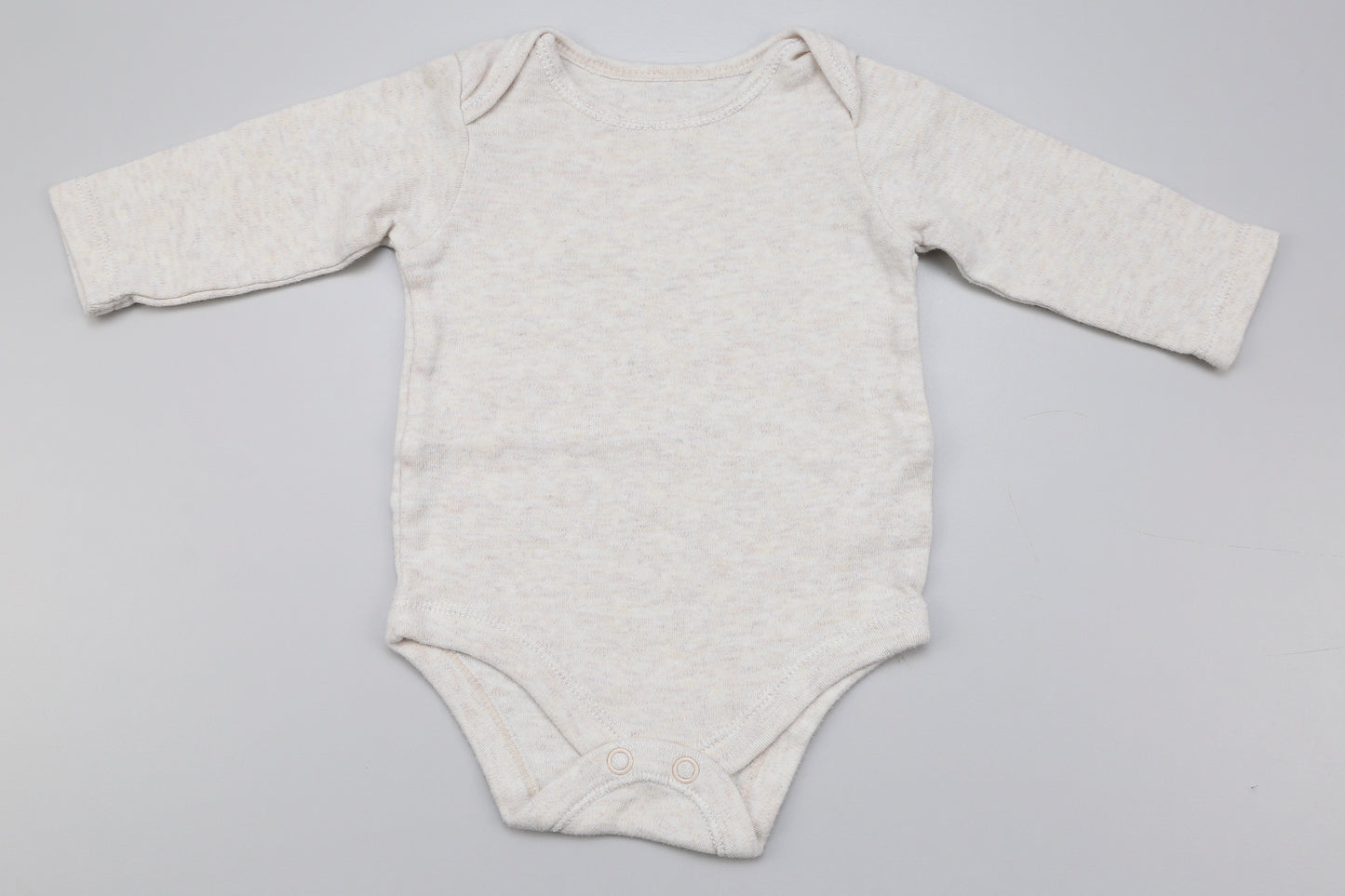Beiger Langarmbody 62