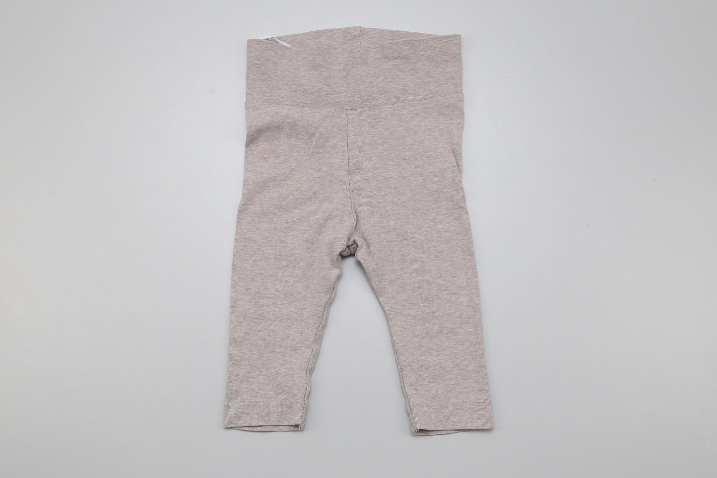 Helle braune Baby-Mitwachshose aus 100 % Bio-Baumwolle, weich und bequem, Größe 68