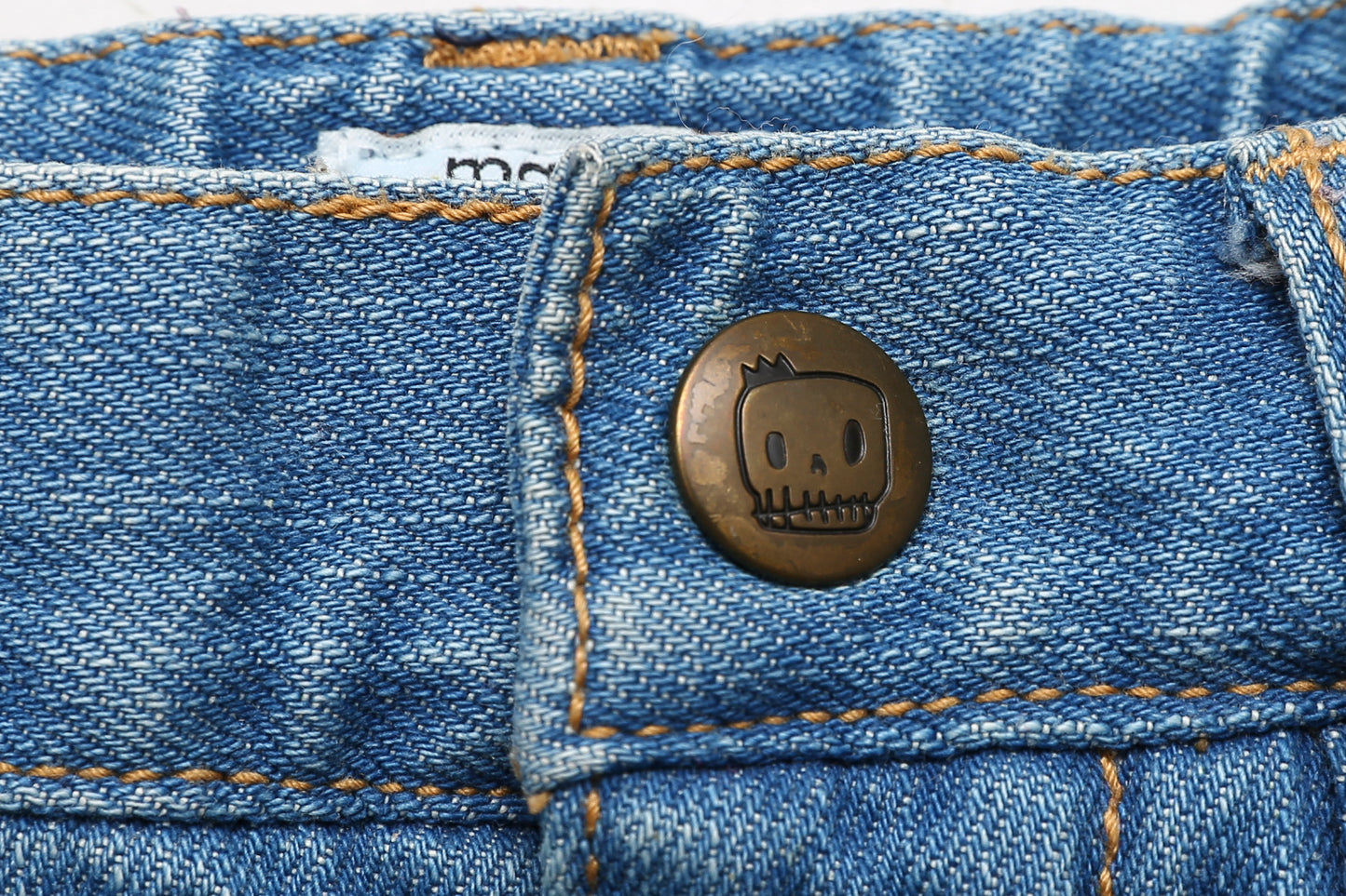 Jeans mit Piratenknöpfen (62) - KlugeMutti