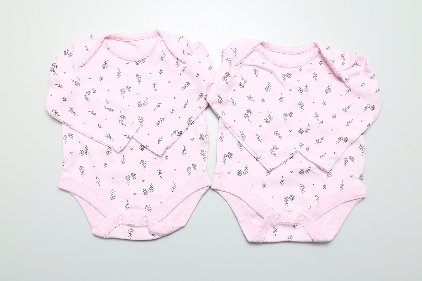 Rosa langärmliges Bodysset. Größe 68. Für Mädchen