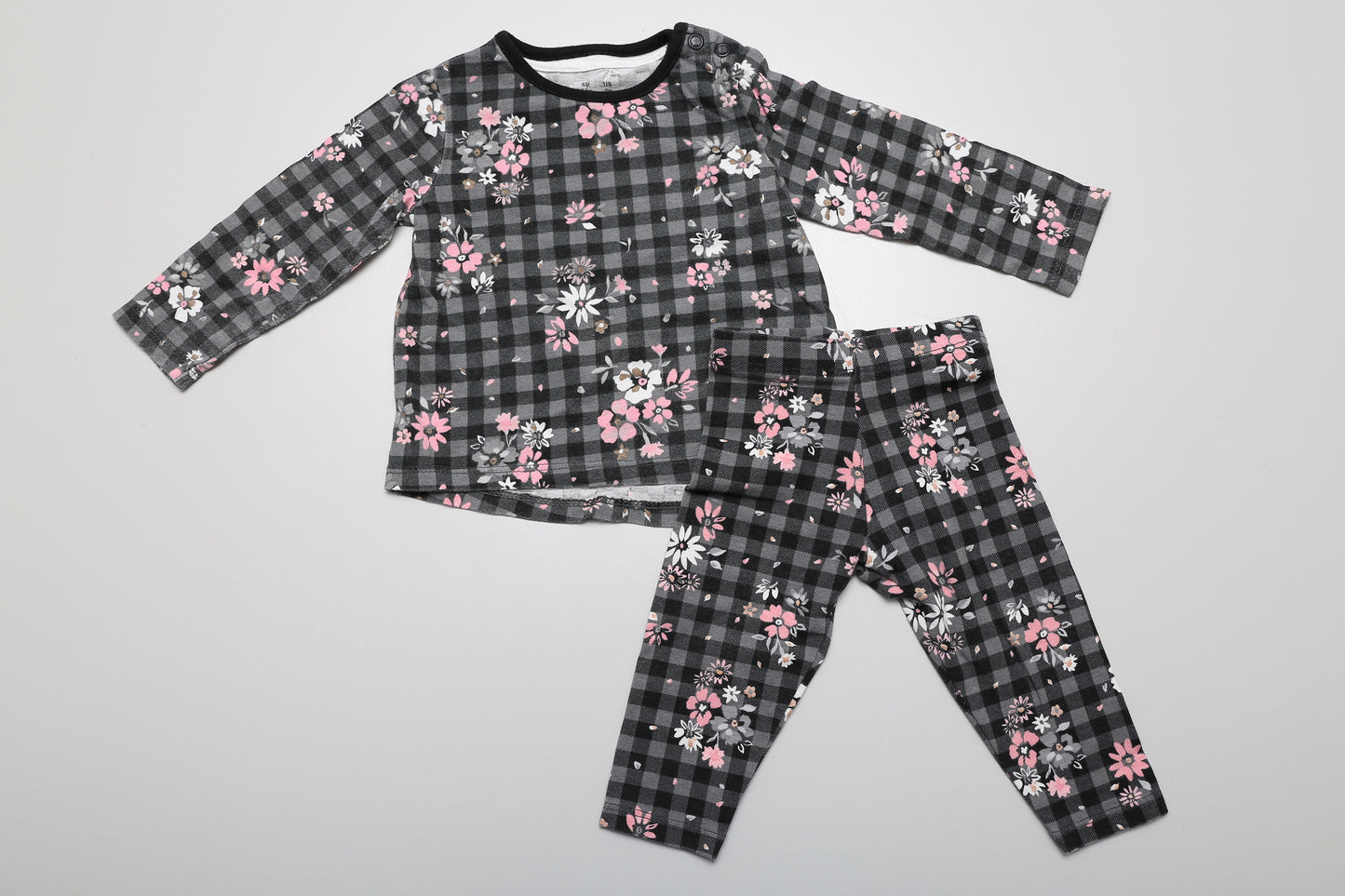 Mädchen-Set mit Frühlingsblumenmuster. 68 gr