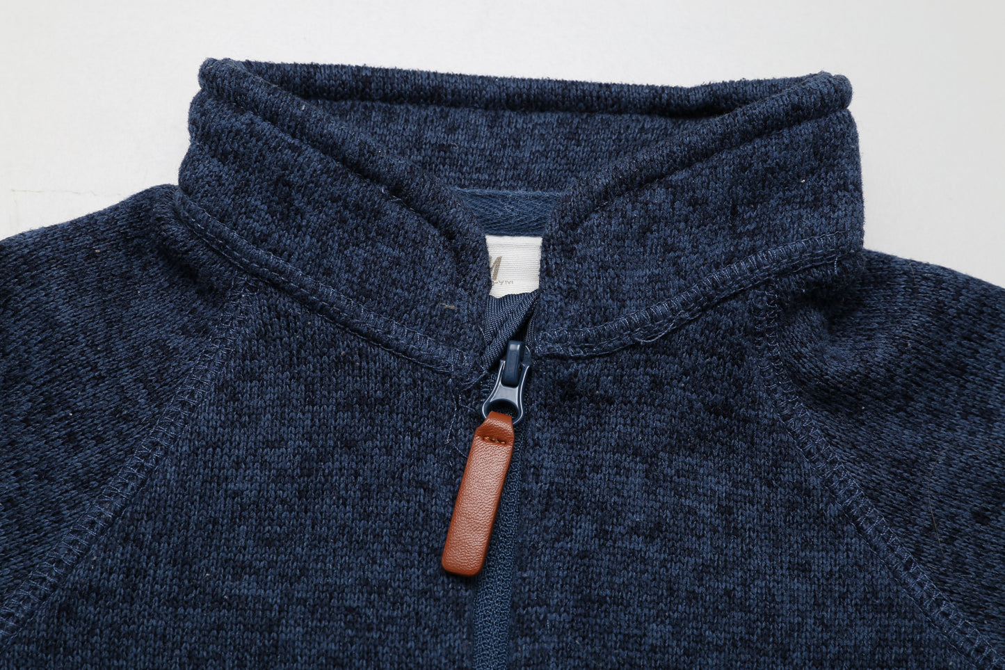 Dunkelblauer Pullover mit Reißverschluss (74) - KlugeMutti