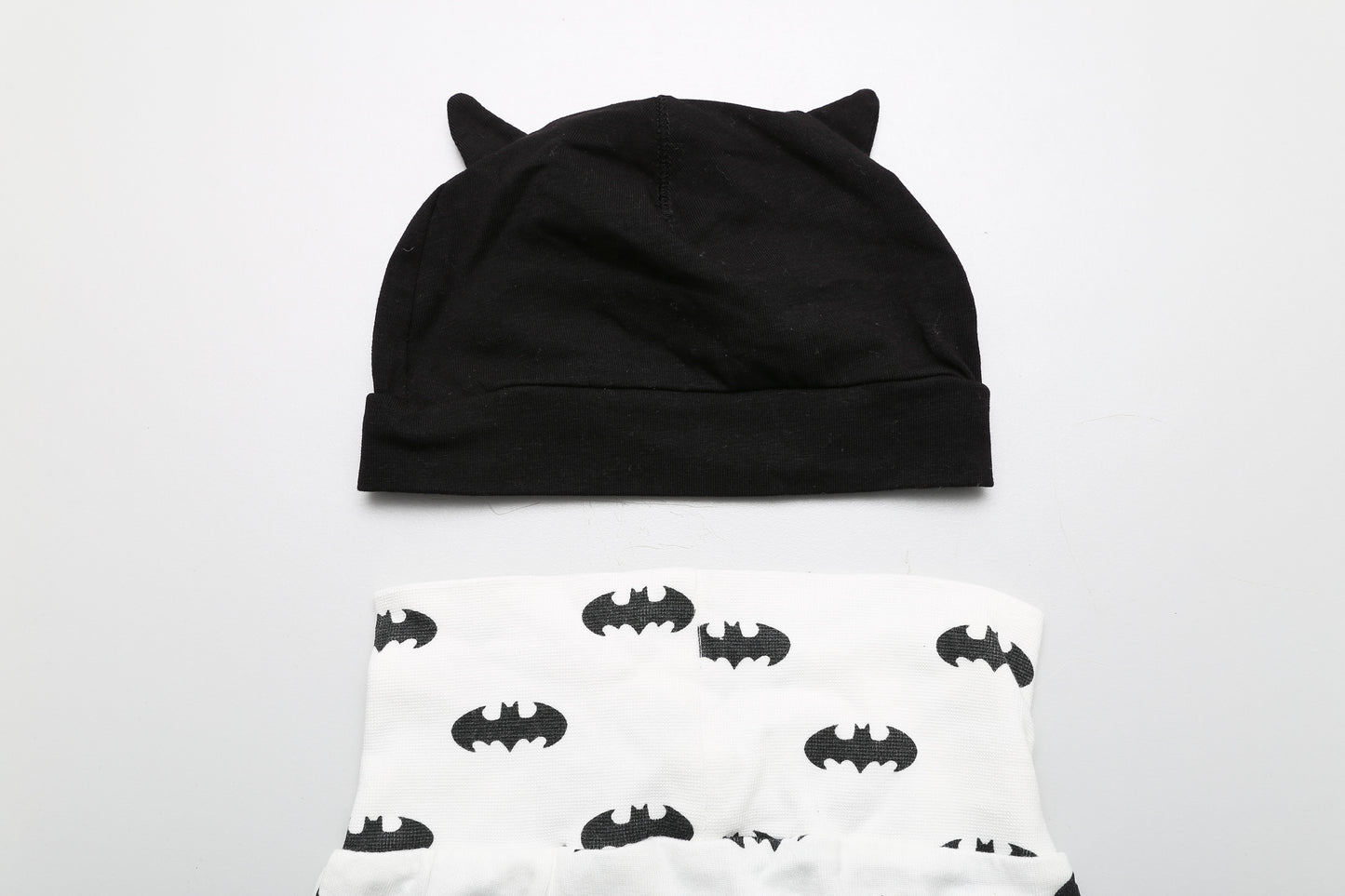 Batman-Hose und Mütze aus Bio-Baumwolle (68)