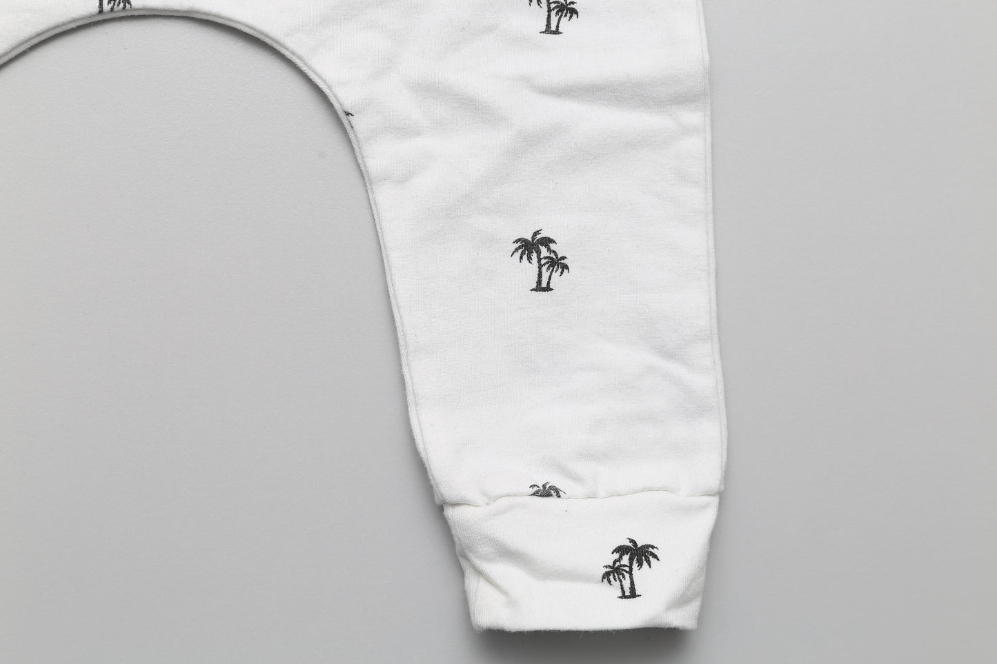 Dünne weiße Leggings mit Palmenmuster (74) - KlugeMutti