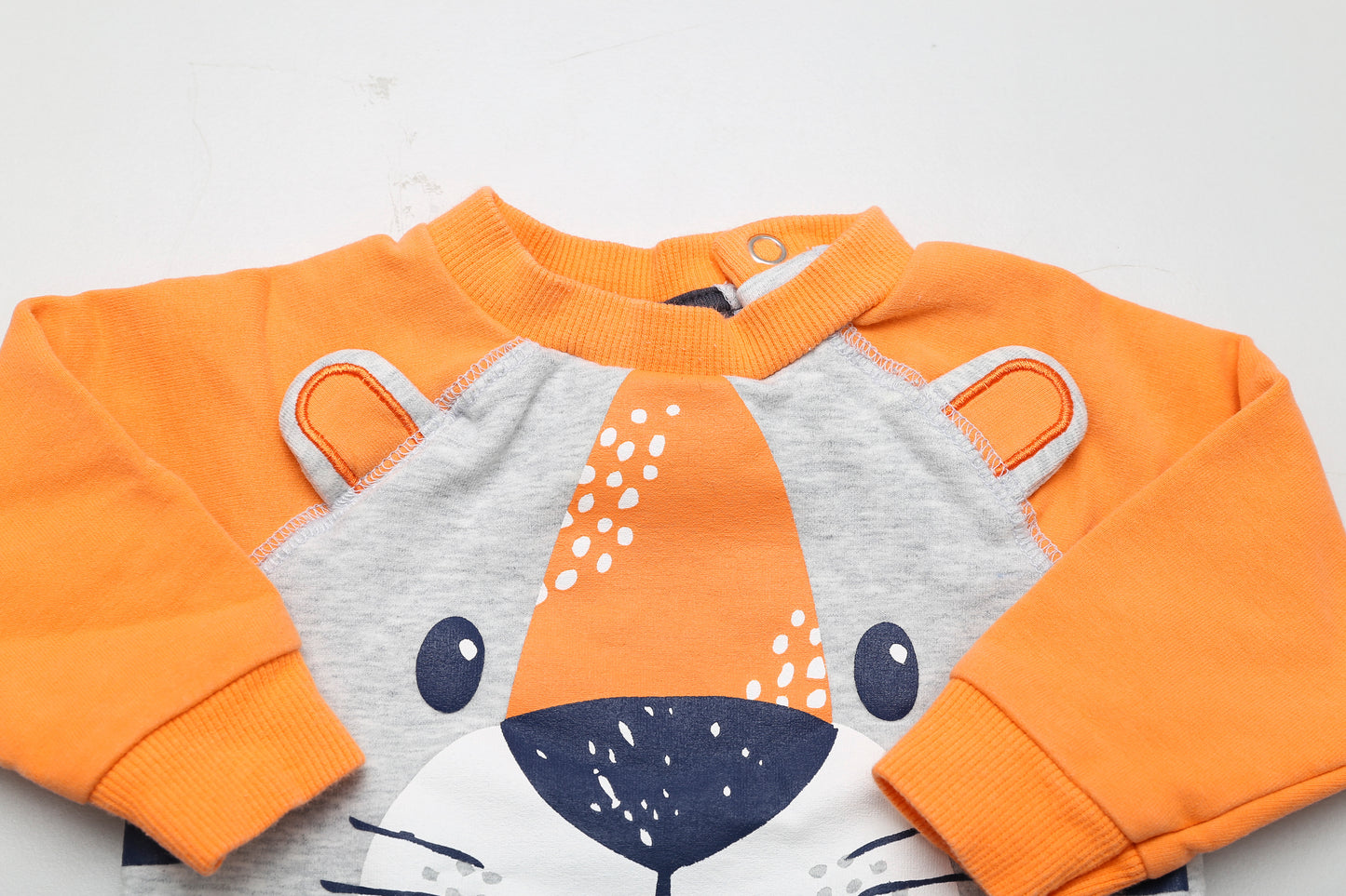 Fröhlicher, bunter Pullover mit Tiger-Motiv (56) - KlugeMutti