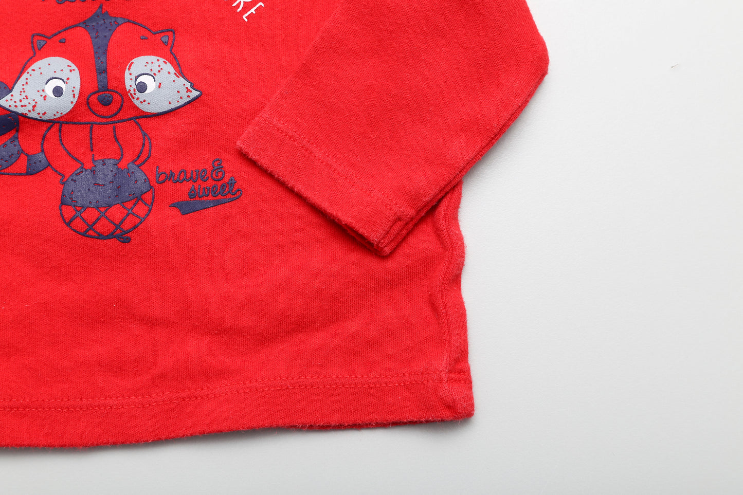 Rotes Langarmshirt mit Eichhörnchen-Motiv (56) - KlugeMutti