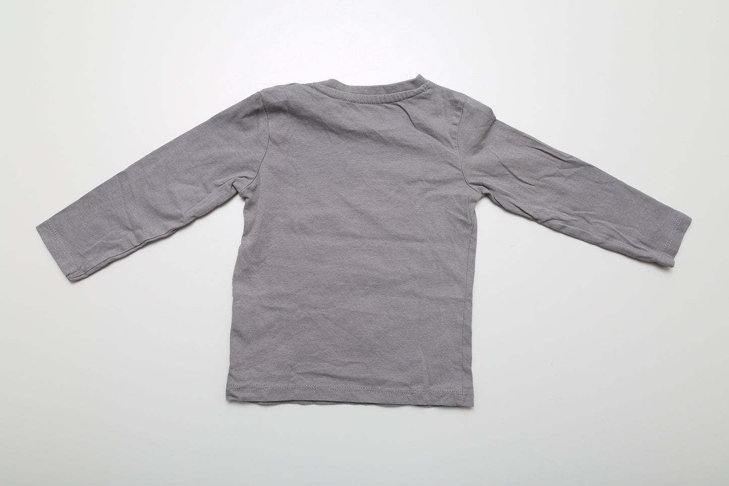 Graues Langarmshirt mit Sternbild-Motiv (86)