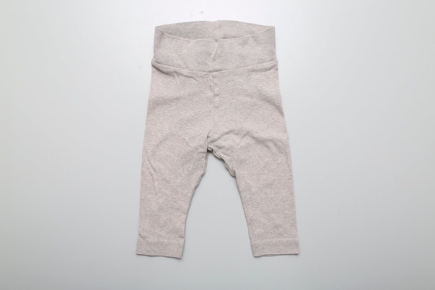 Beige Bauchbundhose aus Bio-Baumwolle, Größe 74.