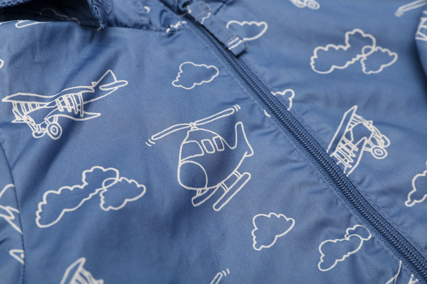 Windjacke mit Flugzeug- und Hubschrauber-Motiv (80) - KlugeMutti