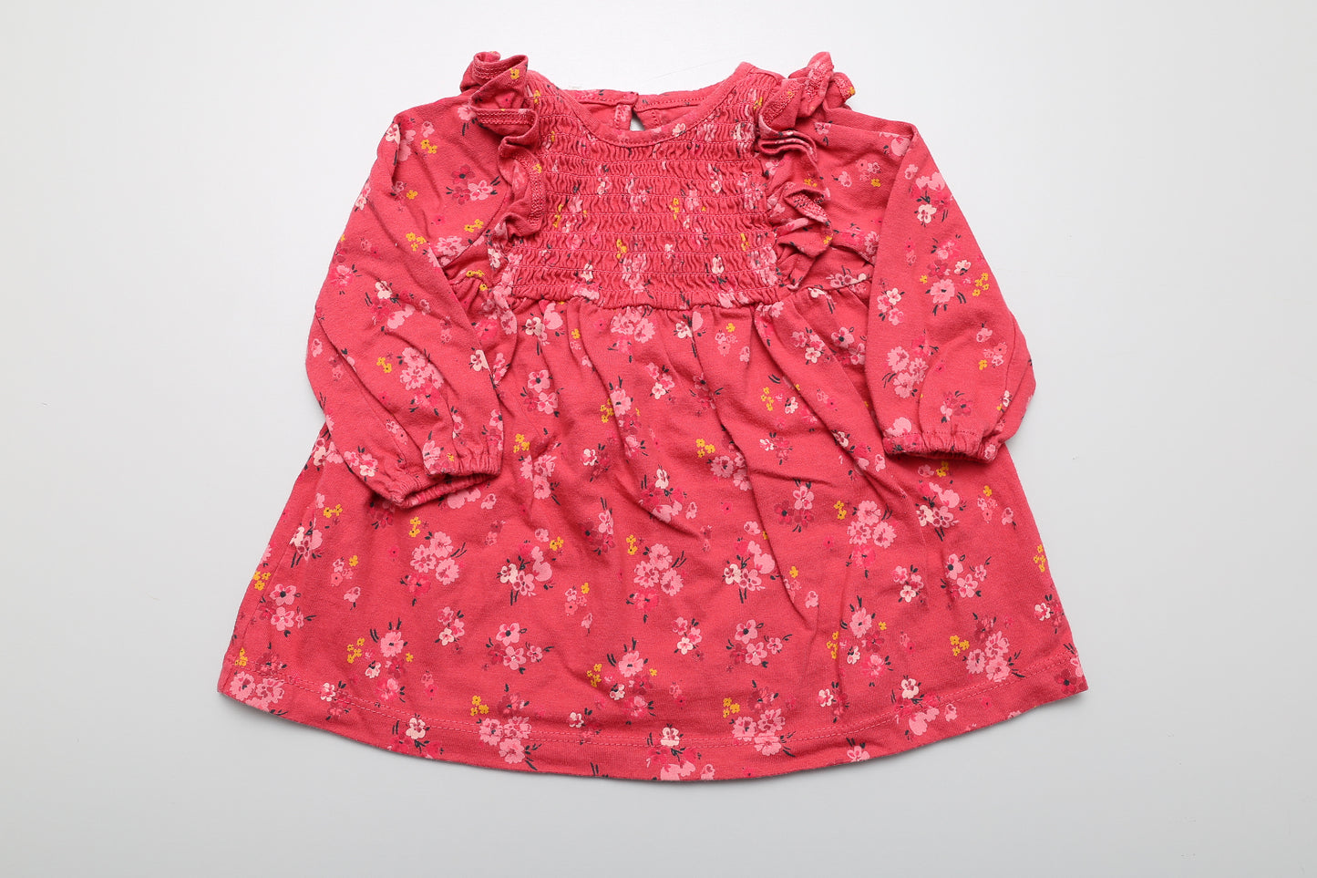 Rüschenlangarm-Kleid aus Baumwolle, Größe 3–6 Monate.