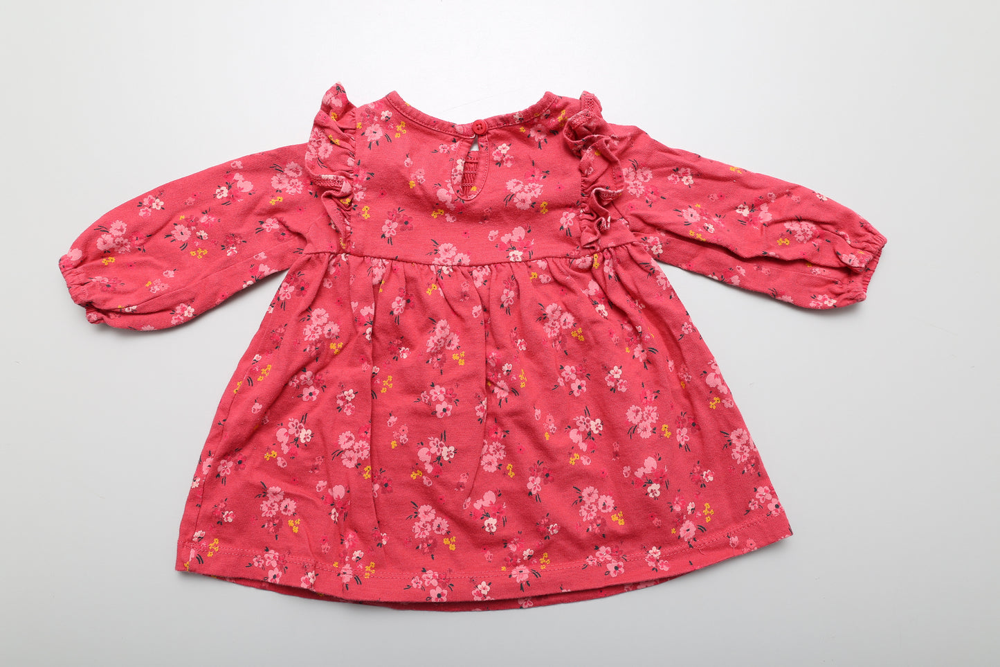 Rüschenlangarm-Kleid aus Baumwolle, Größe 3–6 Monate.