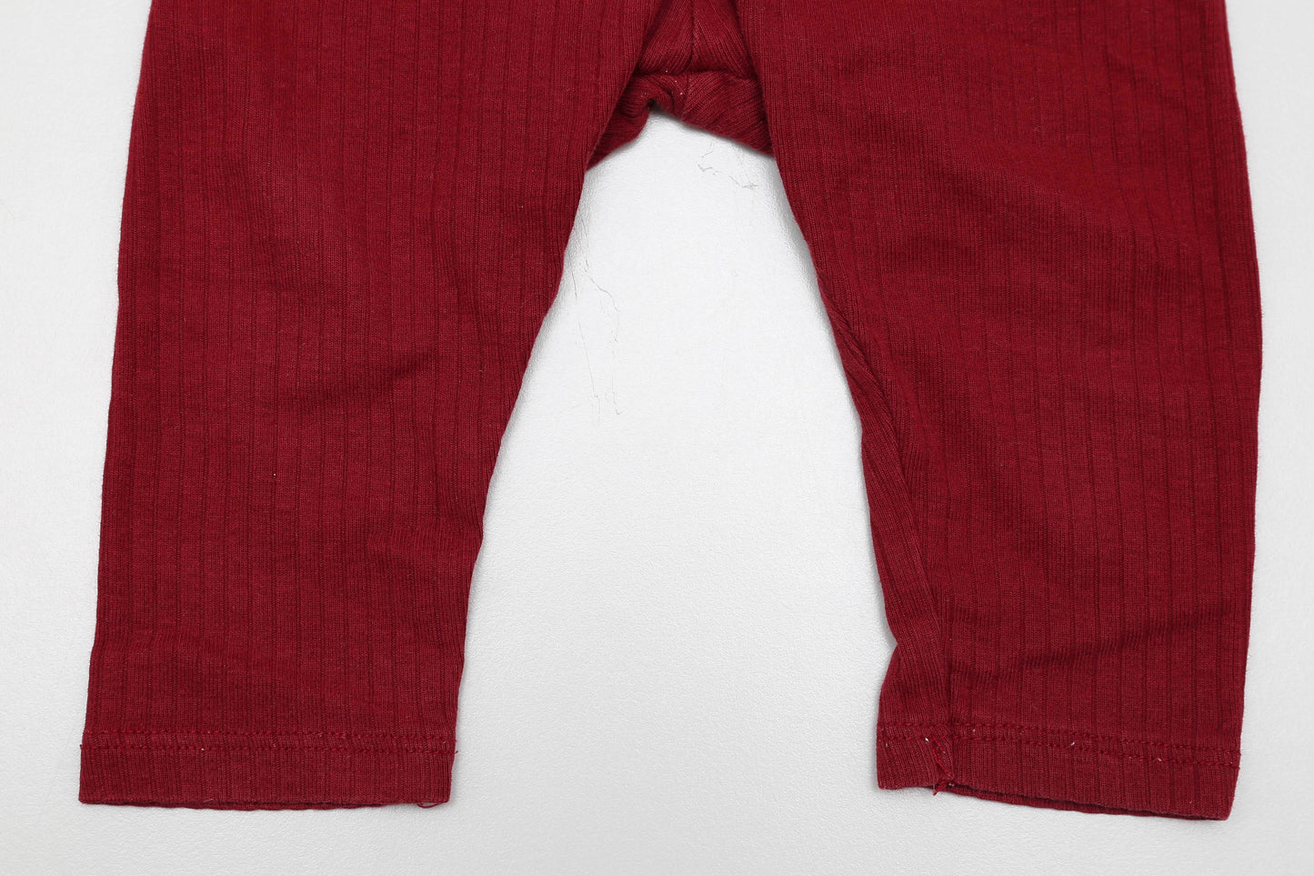 Bordeauxrote Leggings aus geripptem Stoff (68)