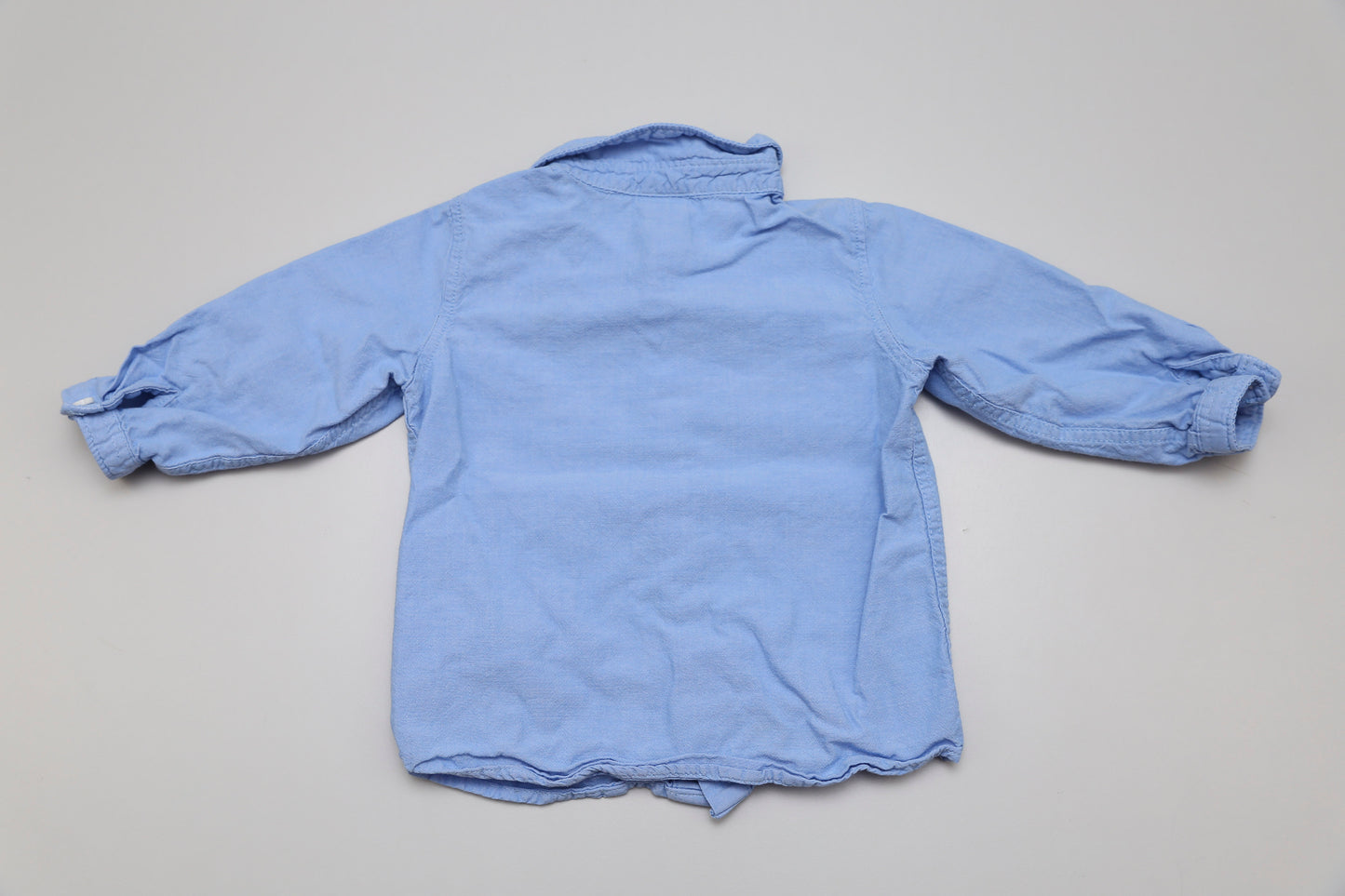 Blaues Hemd mit Knopfleiste – 100 % Baumwolle (80)