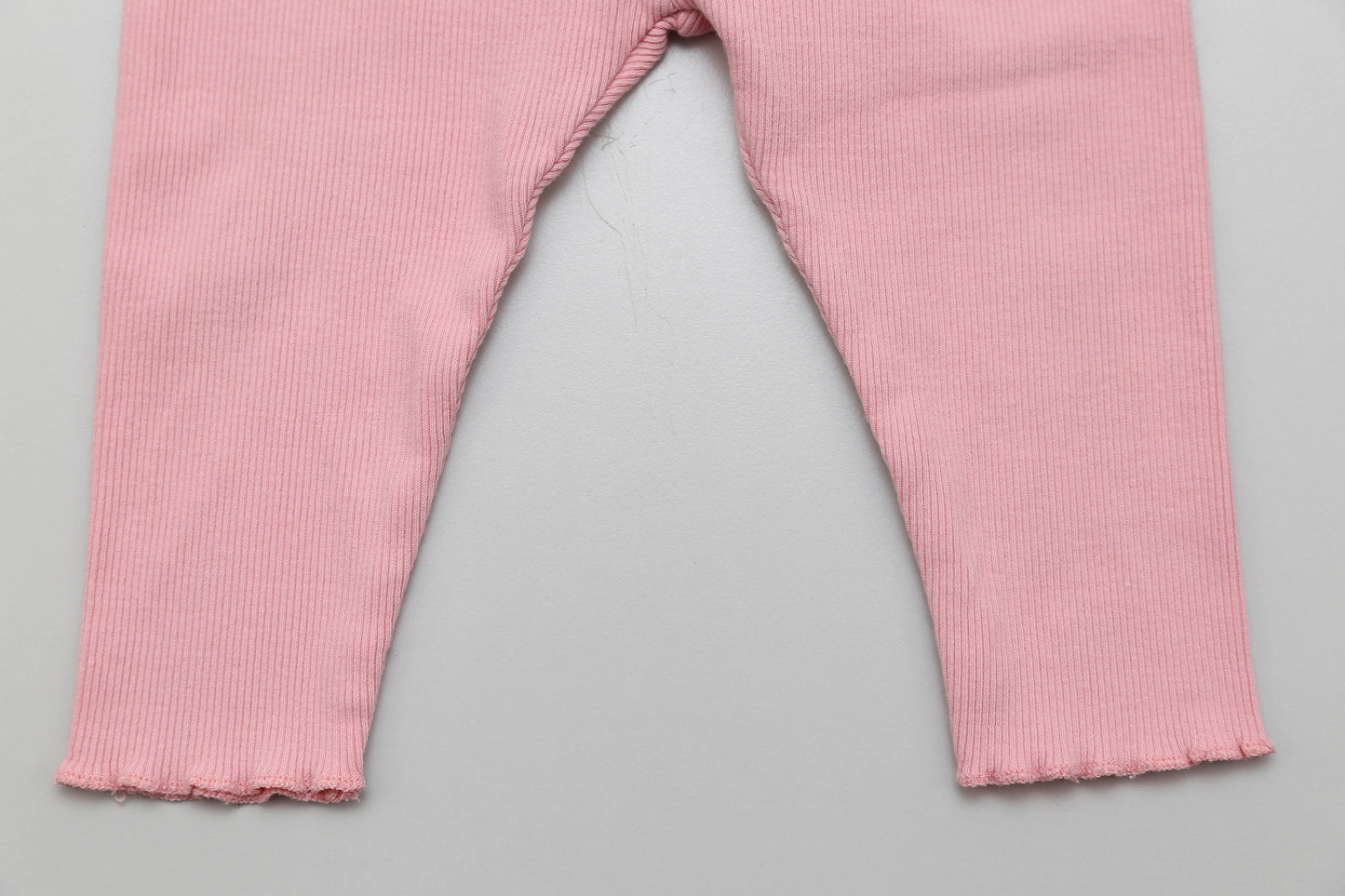 Rosa gerippte Leggings mit Zierknopf und Tasche (68)