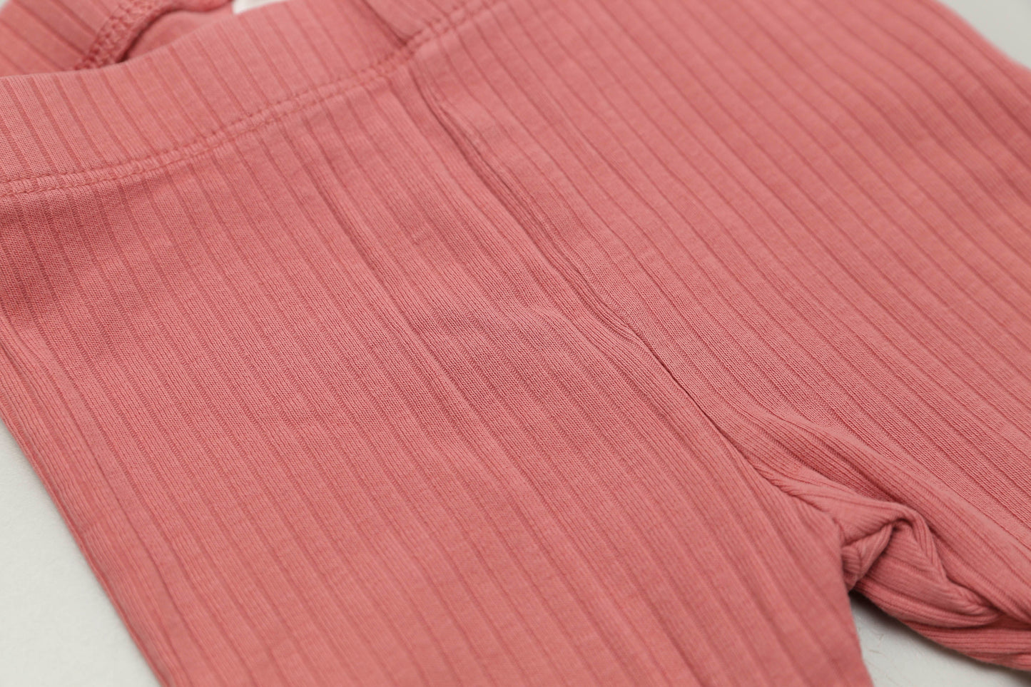 Rosa gerippte Leggings aus Bio-Baumwolle (68)