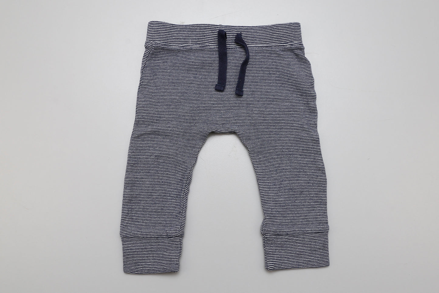 Dunkelblau gestreifte Leggings für Jungen (62-68)