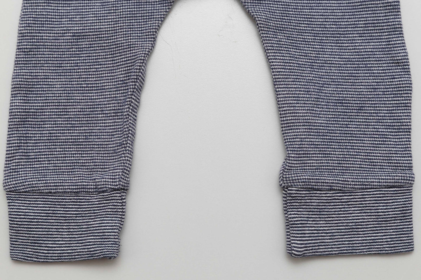 Dunkelblau gestreifte Leggings für Jungen (62-68)