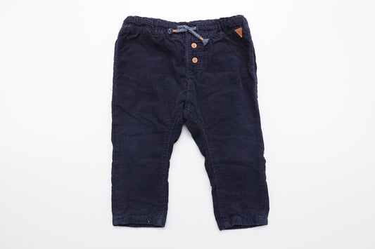 Gefütterte Cordhose in dunkelblau (80)