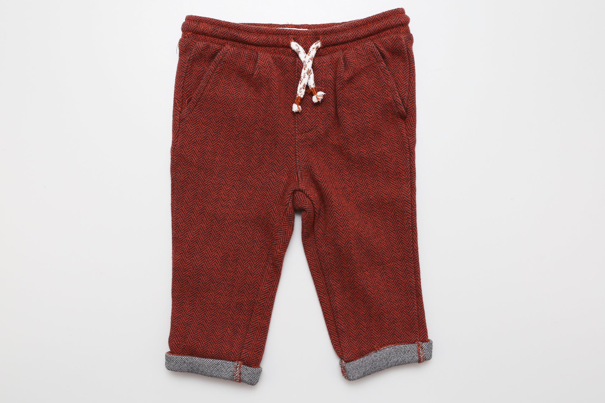 Gefütterte braune Hose (80)