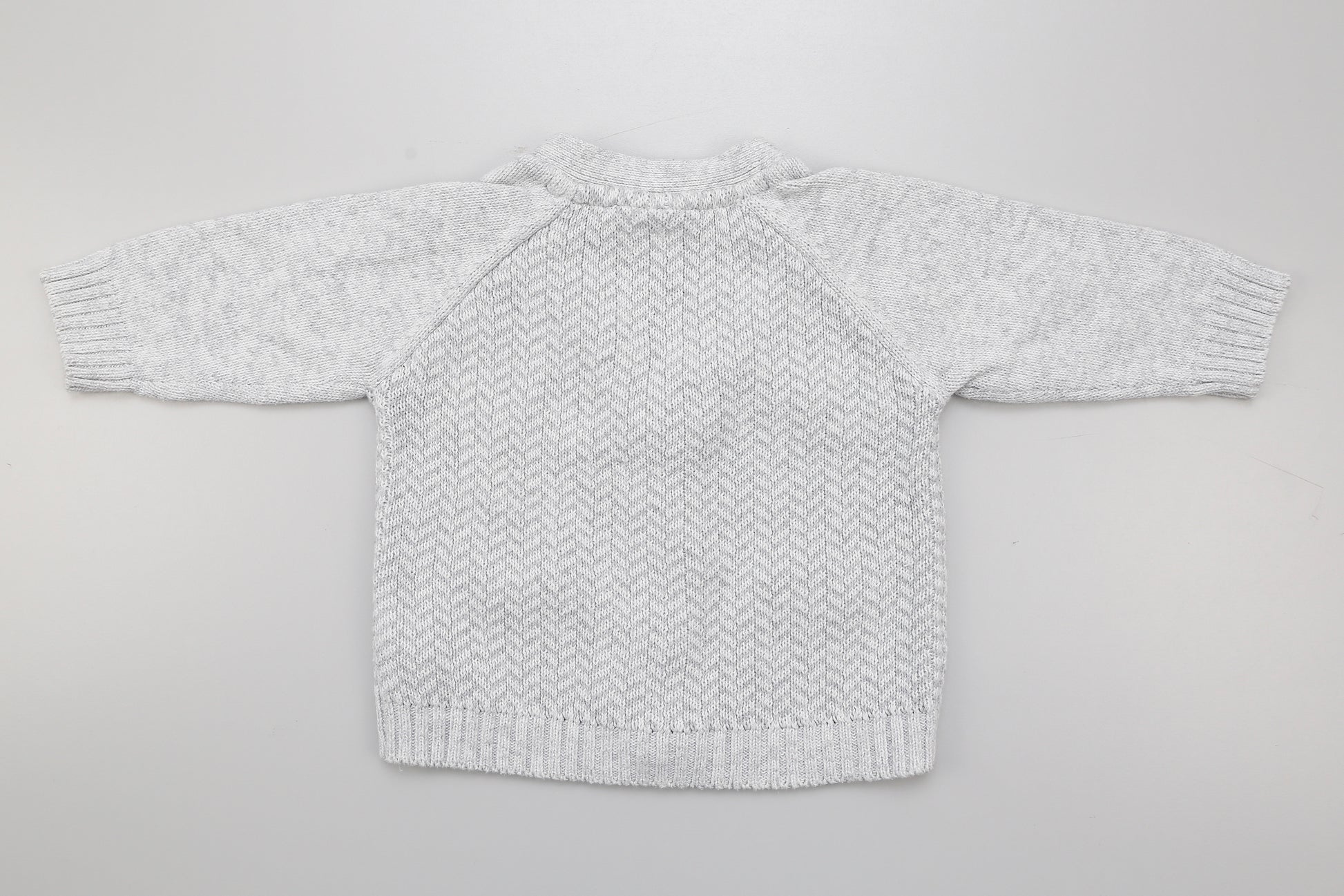 Graue Strickjacke (62) - KlugeMutti
