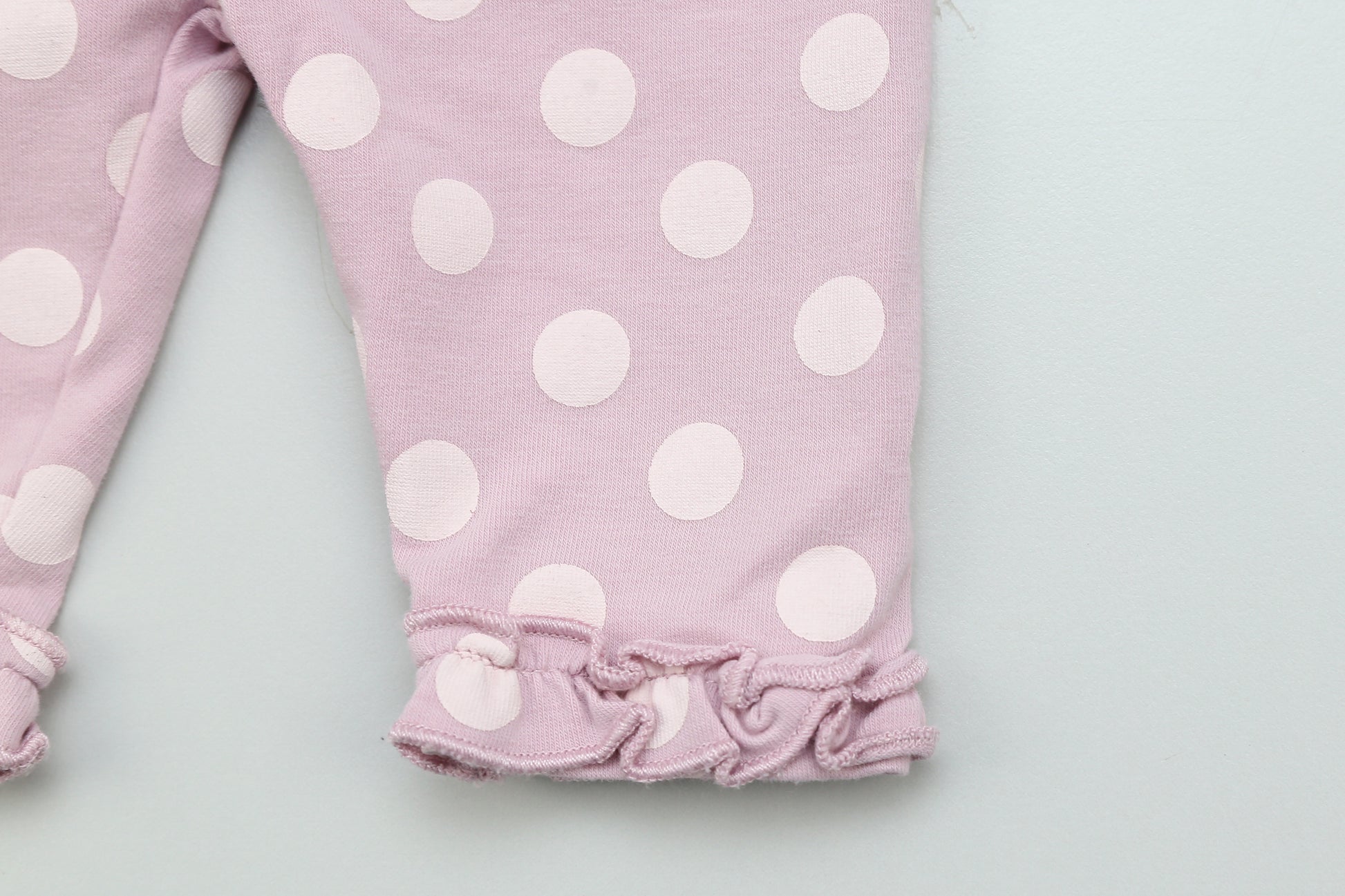 Lila Leggings mit Punkten (56) - KlugeMutti