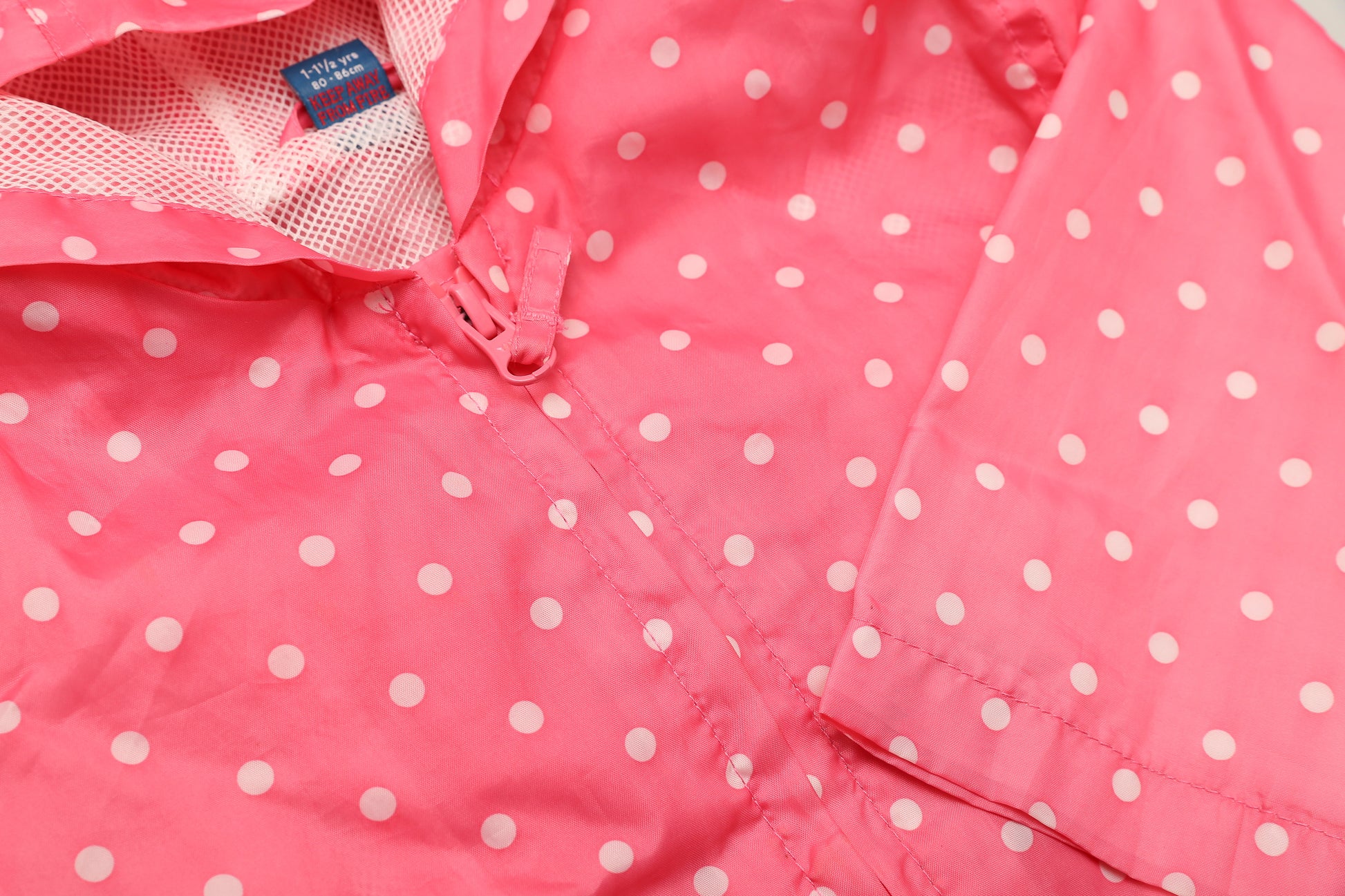 Rosa Windjacke/Regenjacke mit Punkten (80-86) - KlugeMutti
